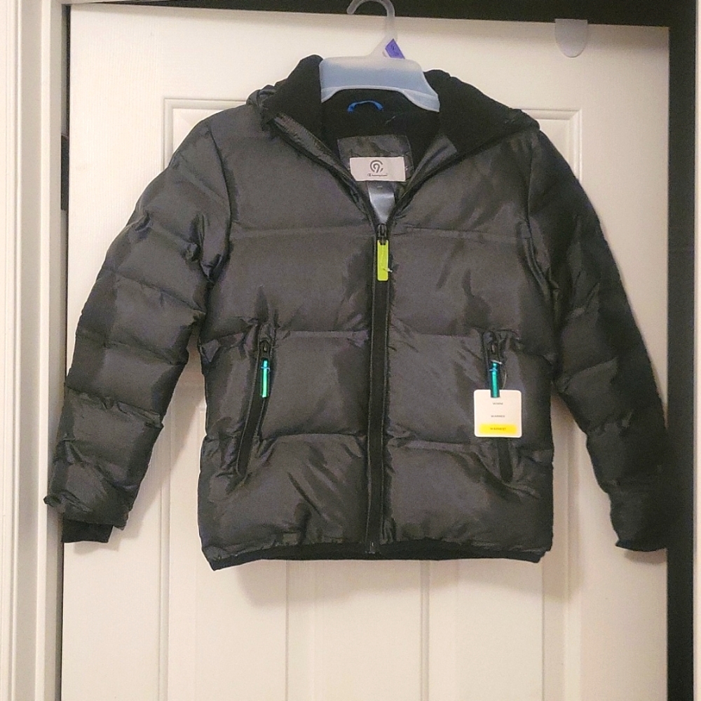 Brand new Champion Insulated Boys Jacket, size S(6-7)
